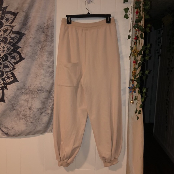 Lattelier Tan High-Waisted Drawstring Pipe-Shaped Jogger Size Medium Brand New - Picture 11 of 16